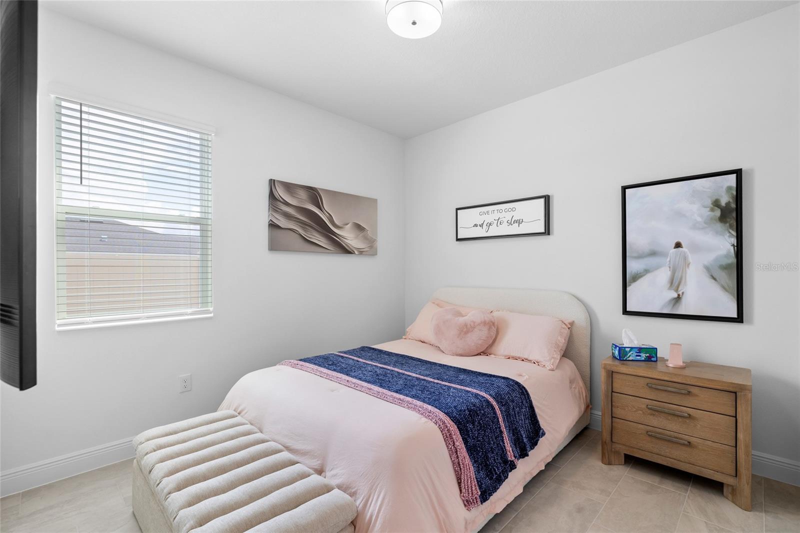 RIVERSTONE - Residential