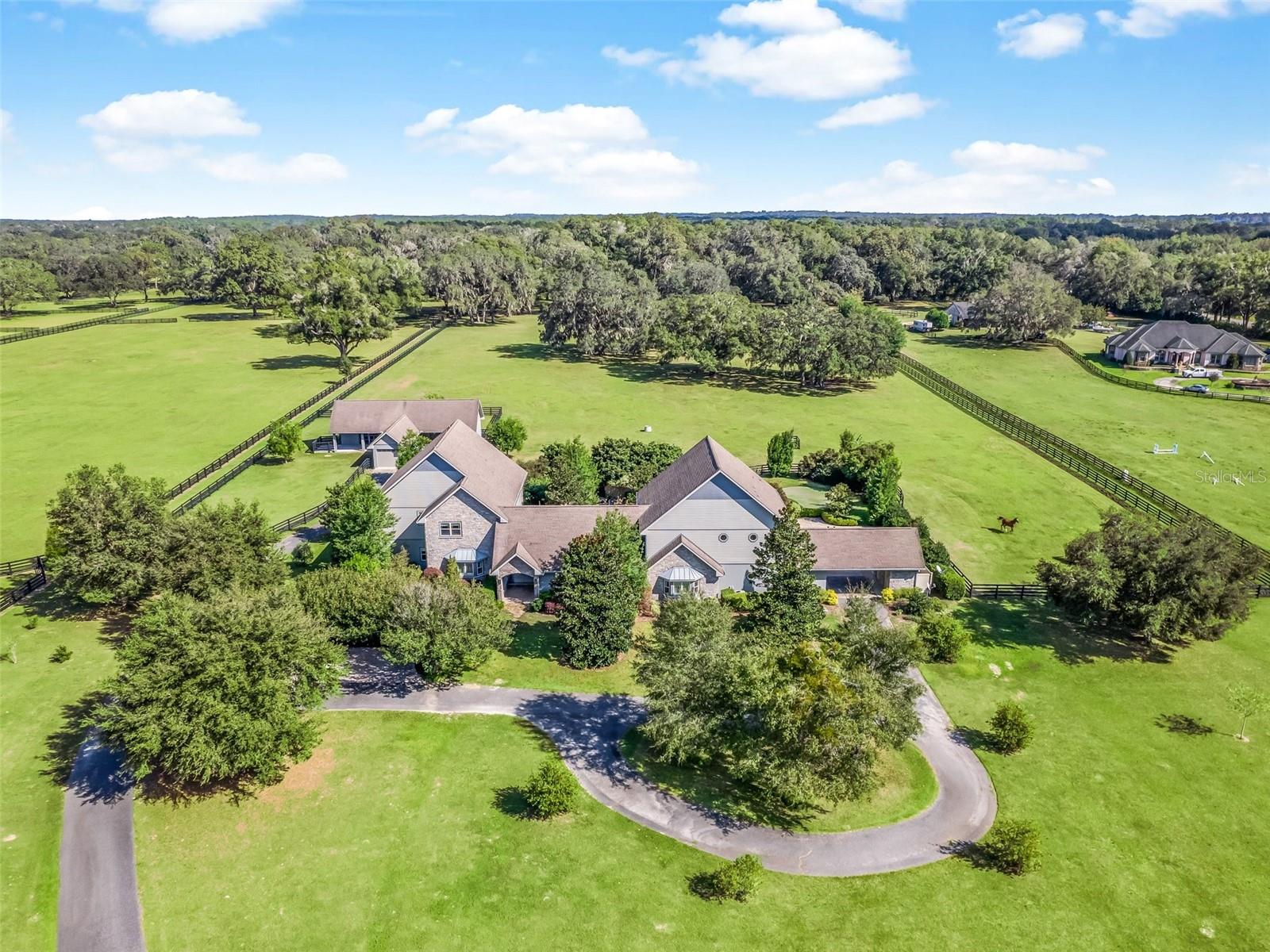 EQUINE ESTATES - Residential