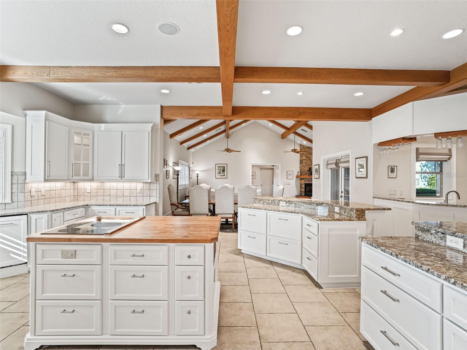 EQUINE ESTATES - Residential