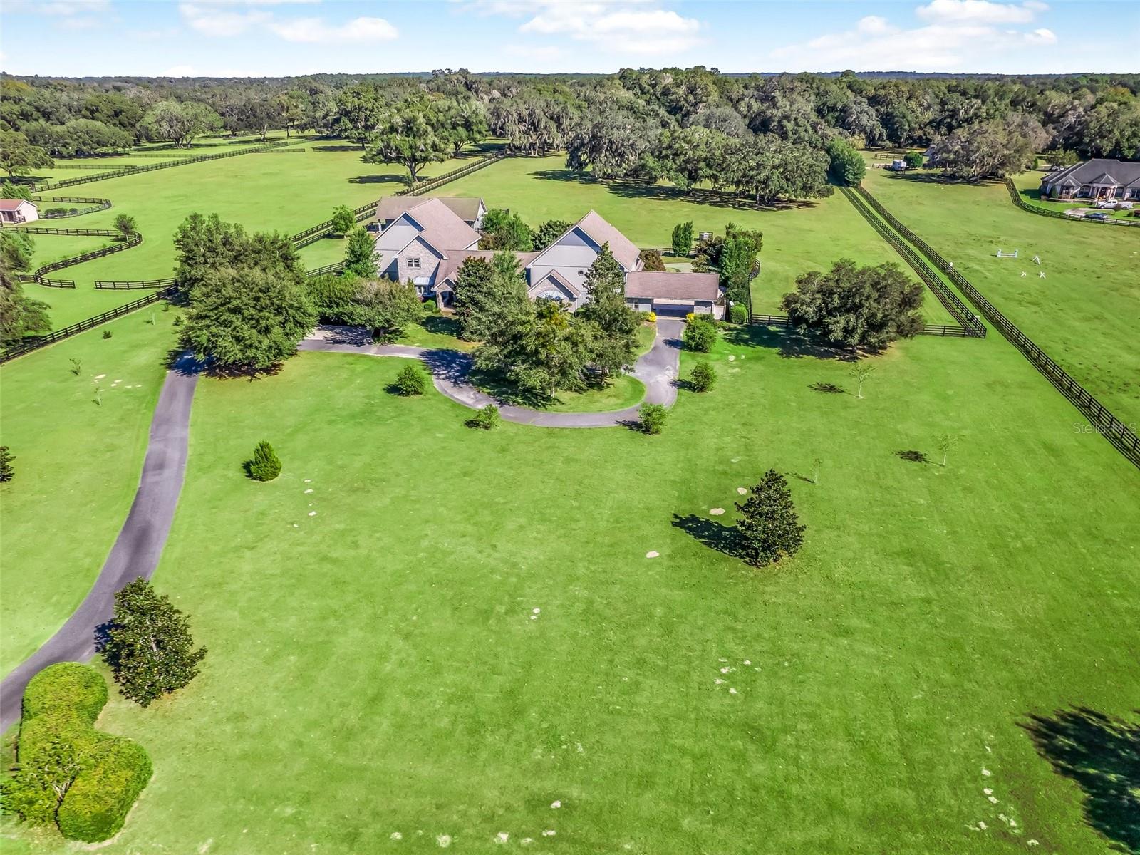 EQUINE ESTATES - Residential