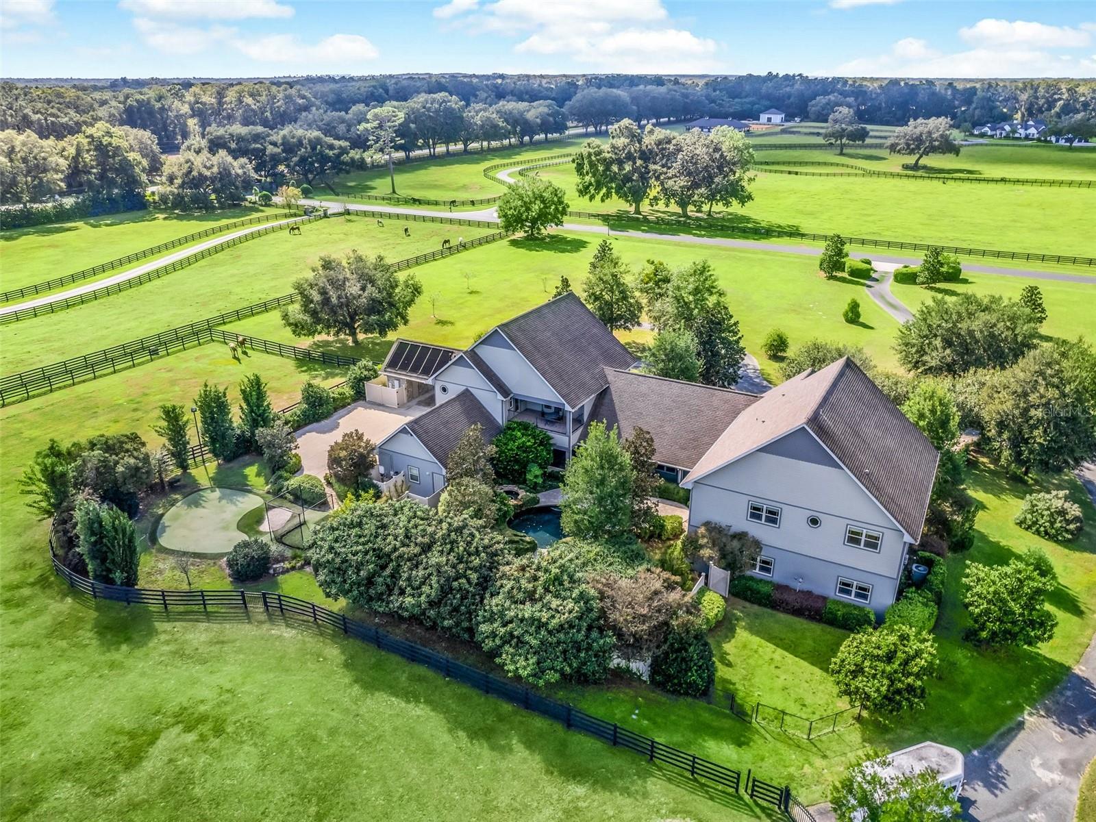 EQUINE ESTATES - Residential