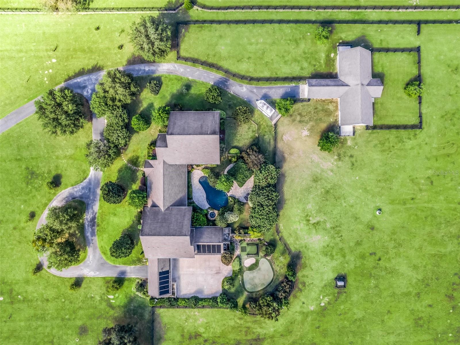 EQUINE ESTATES - Residential