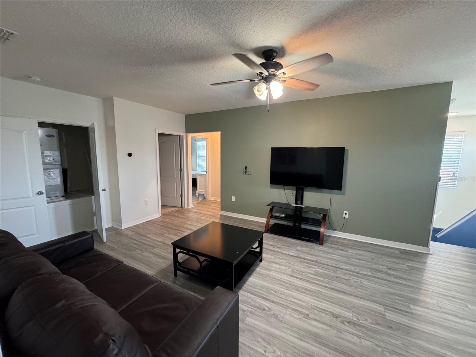 OAKMONT PH 01 - Residential