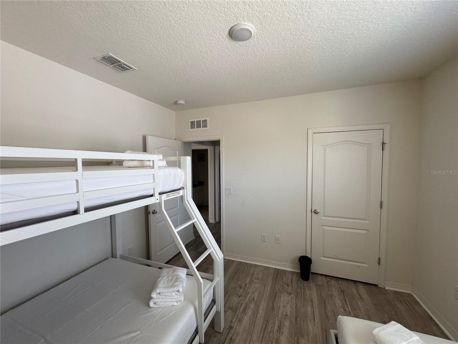 OAKMONT PH 01 - Residential