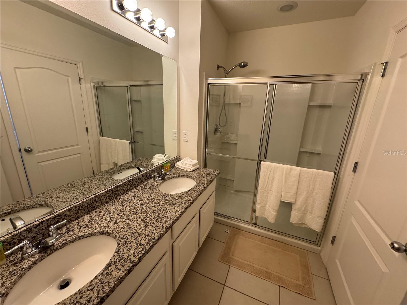OAKMONT PH 01 - Residential