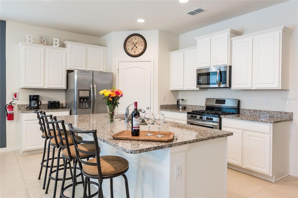 Photo of 5231 Wildwood Way, Davenport, FL 33837 (MLS # S5149755)