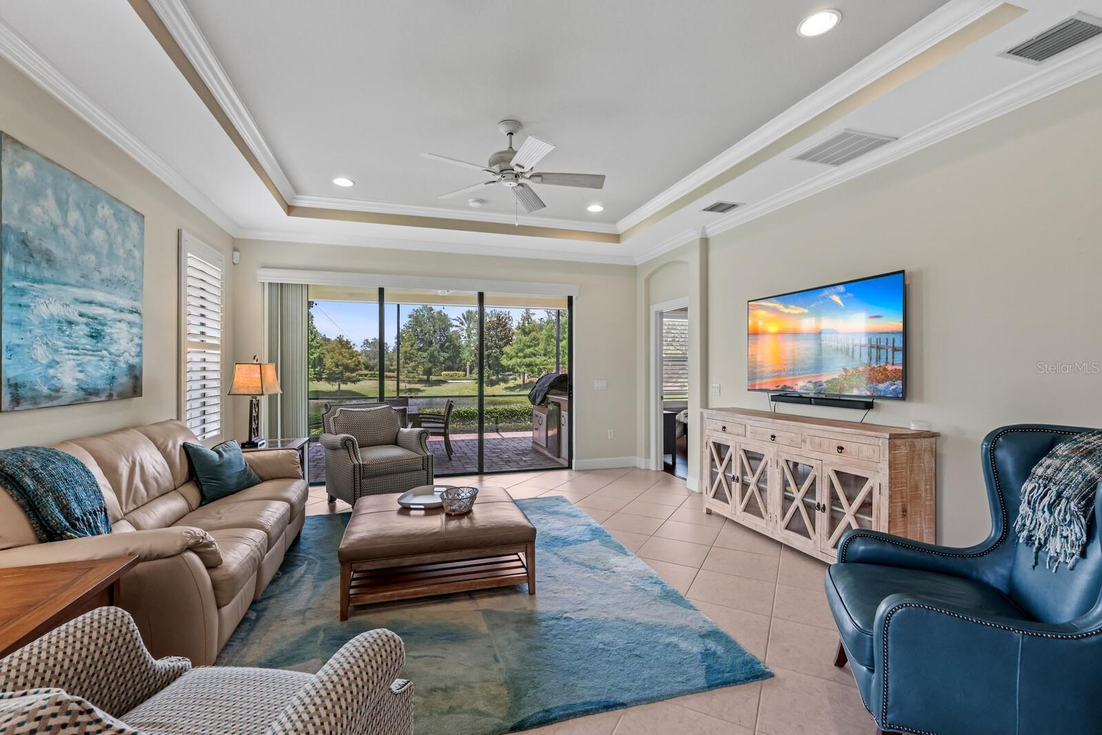 ESPLANADE - Residential Lease