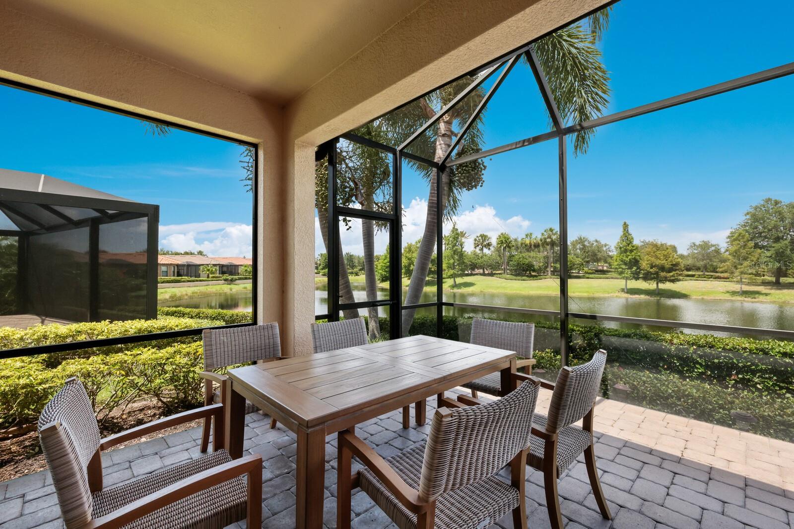 ESPLANADE - Residential Lease