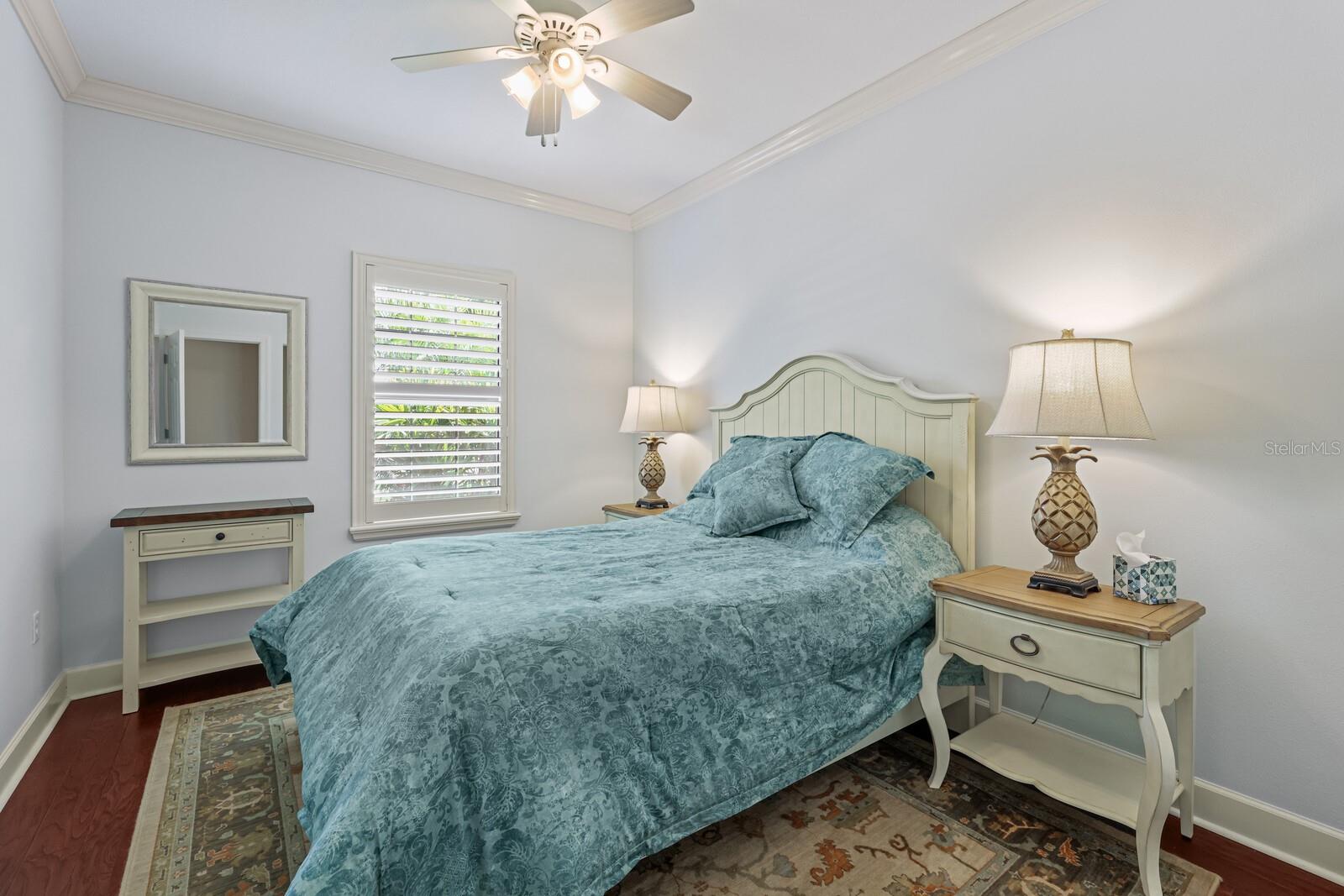 ESPLANADE - Residential Lease