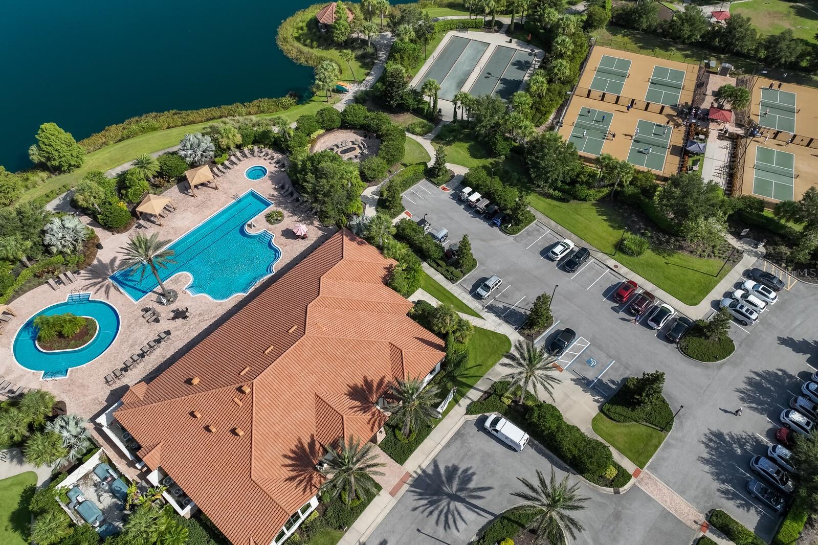 ESPLANADE - Residential Lease