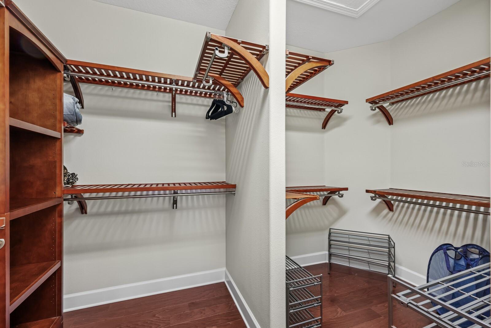 ESPLANADE - Residential Lease