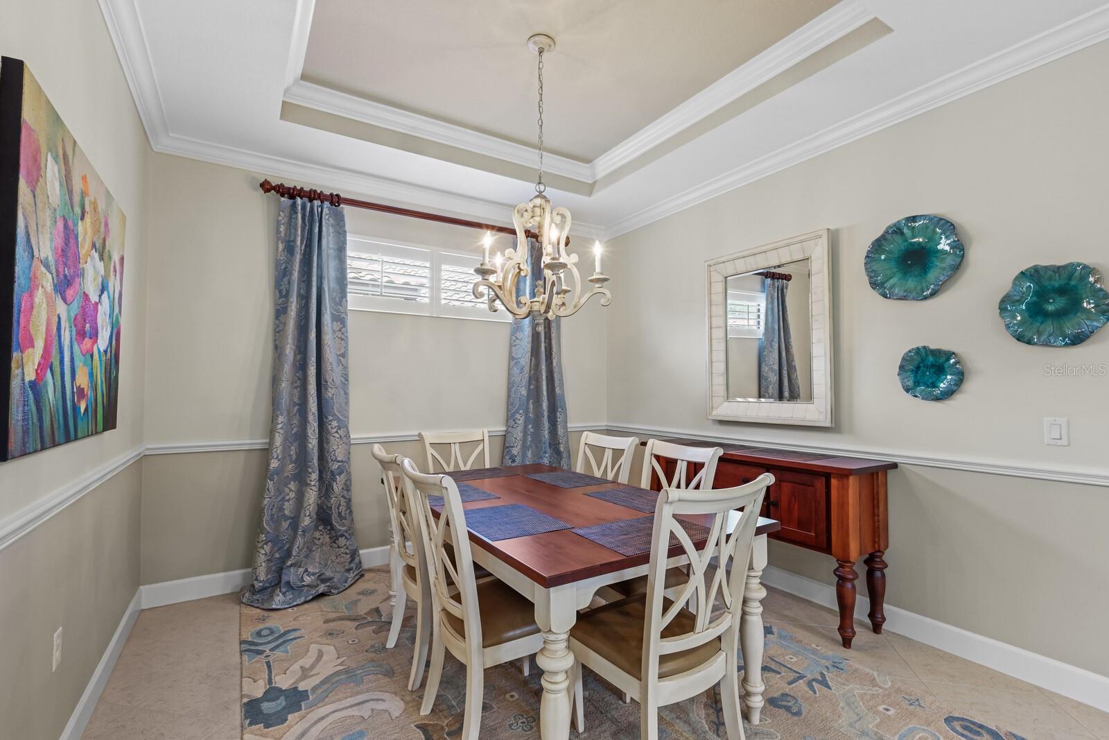 ESPLANADE - Residential Lease