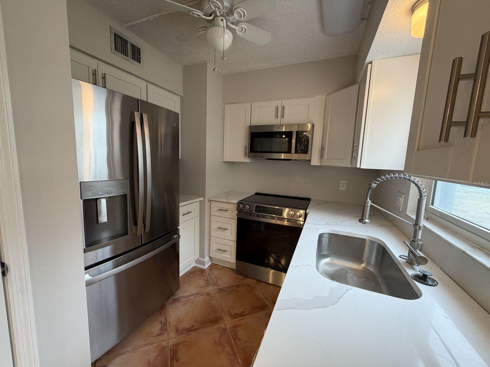 LES CHATEAUX CONDO - Residential