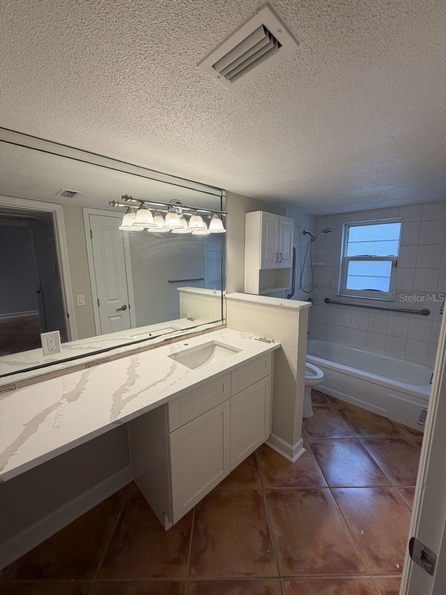 LES CHATEAUX CONDO - Residential