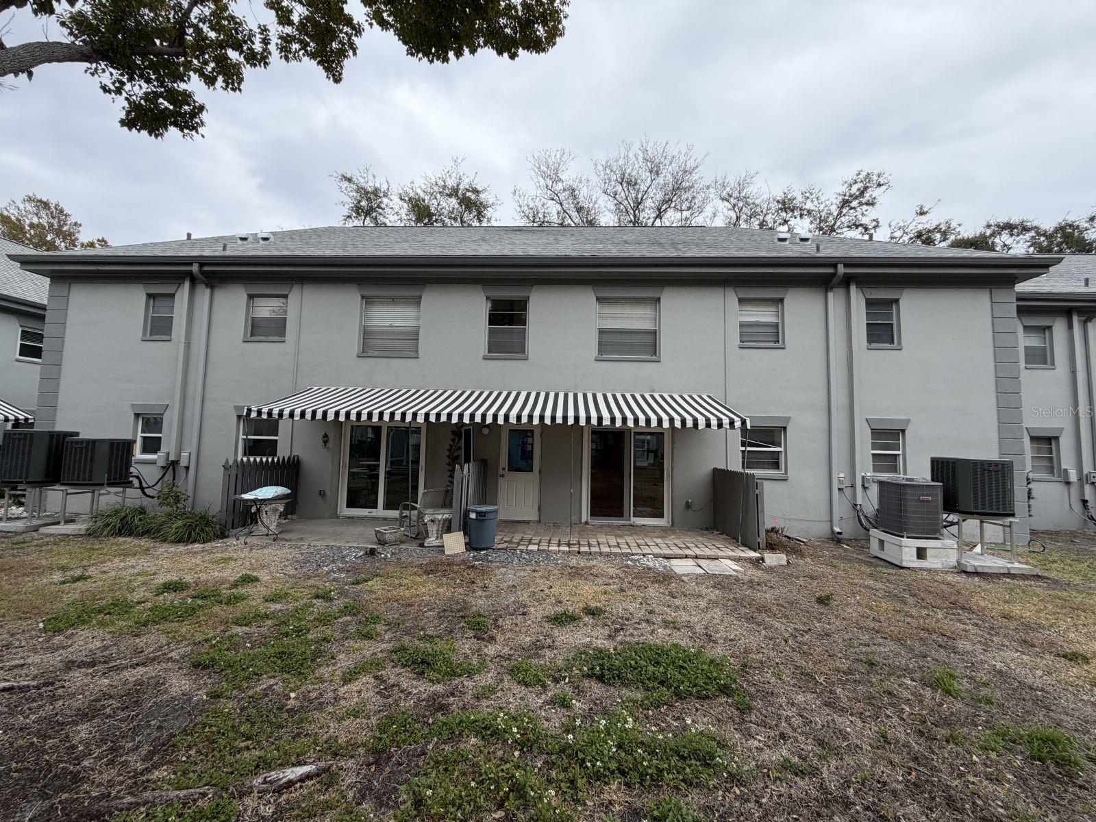 LES CHATEAUX CONDO - Residential