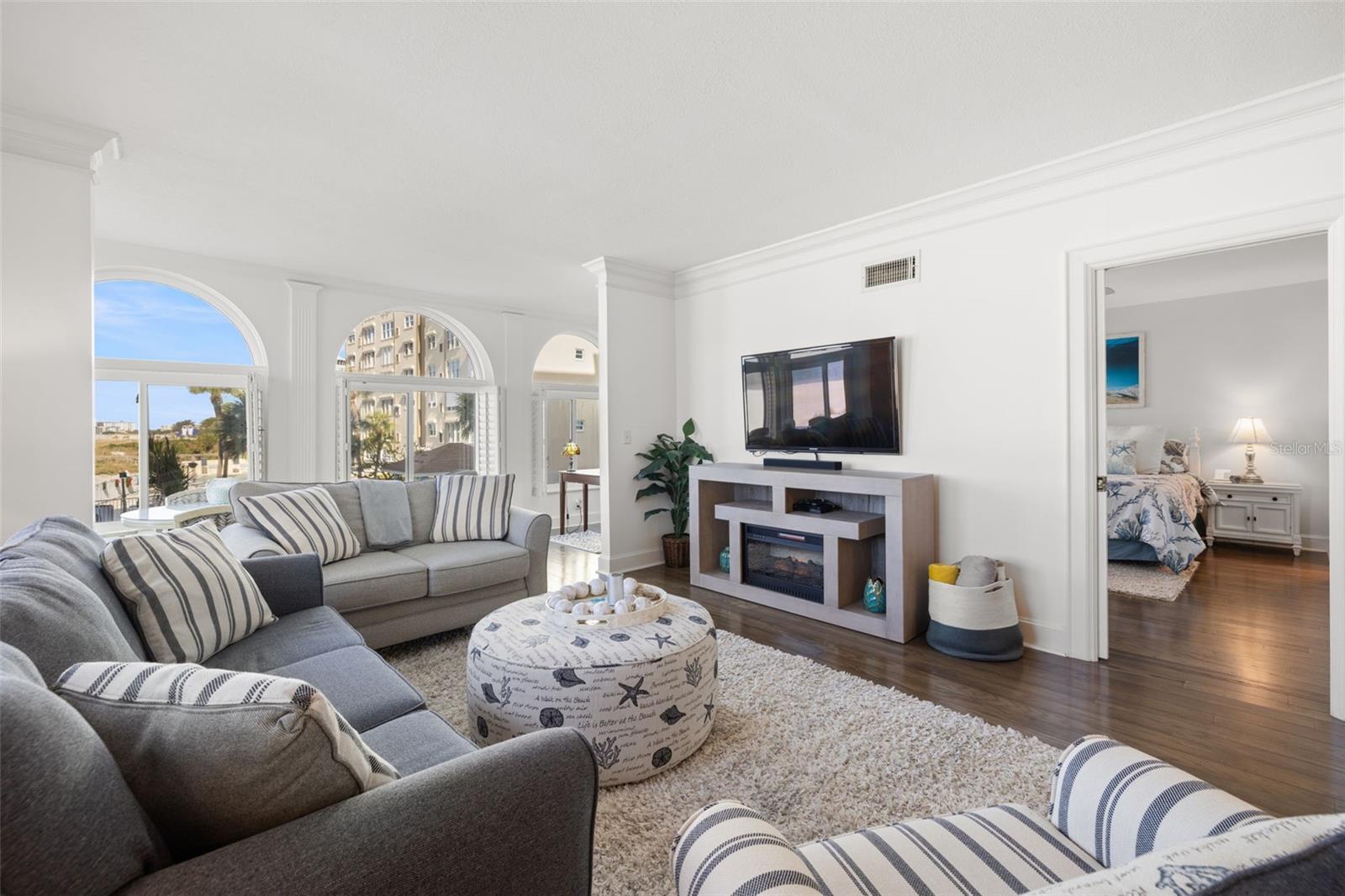 BEAU MONDE CONDO - Residential