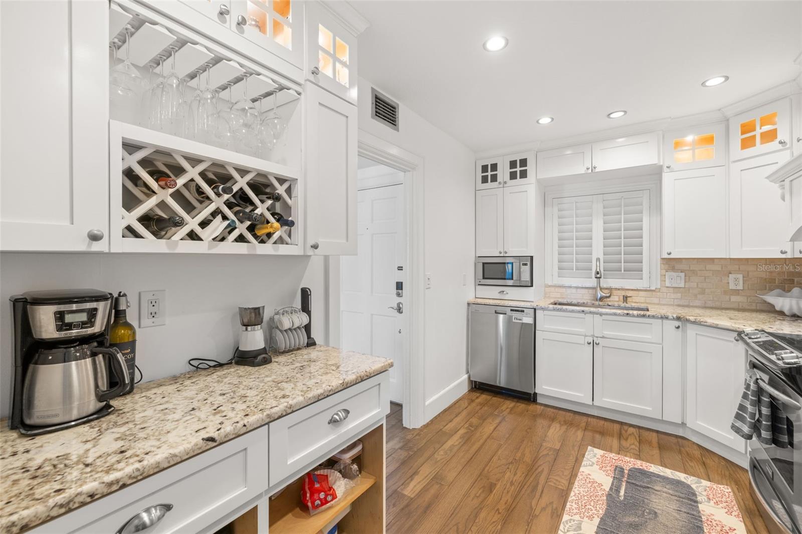 BEAU MONDE CONDO - Residential