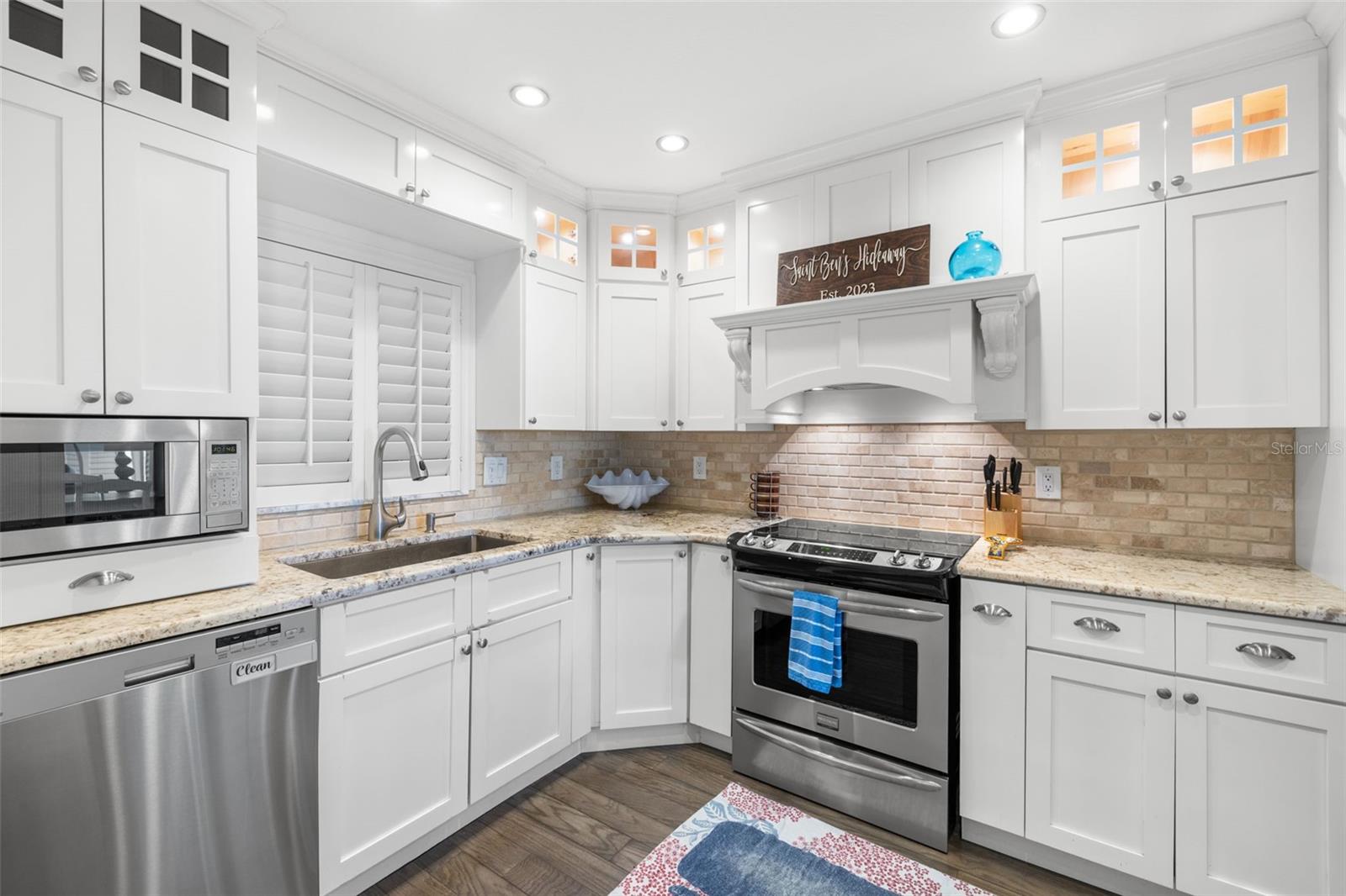 BEAU MONDE CONDO - Residential