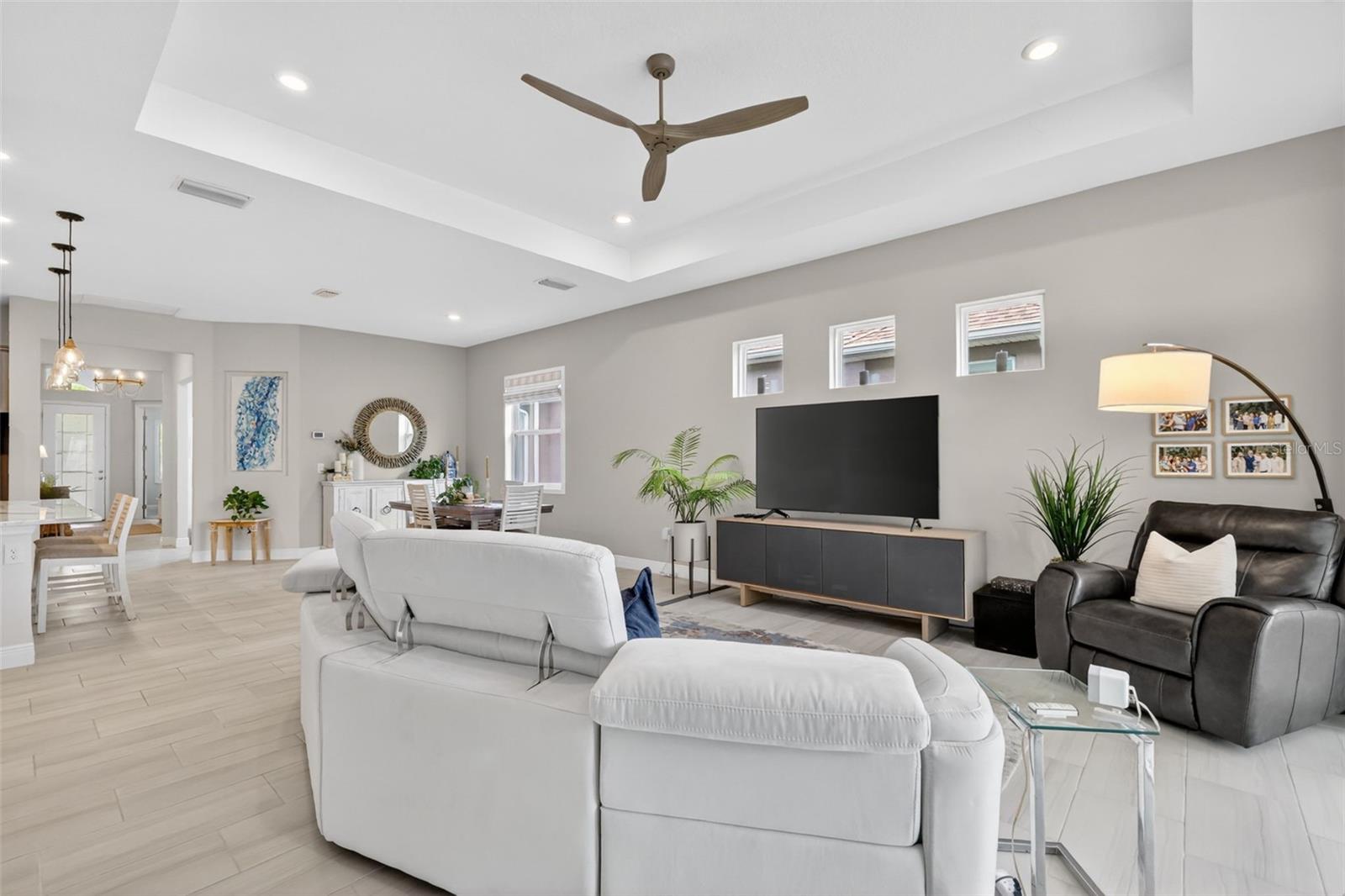 8228 BRIDGEPORT BAY CIRCLE
