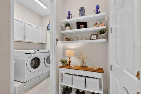 Tiny photo for 8228 Bridgeport Bay Circle, Mount Dora, FL 32757 (MLS # G5110505)