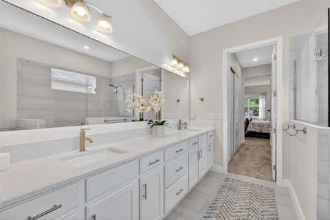 Tiny photo for 8228 Bridgeport Bay Circle, Mount Dora, FL 32757 (MLS # G5110505)
