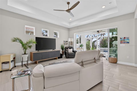Tiny photo for 8228 Bridgeport Bay Circle, Mount Dora, FL 32757 (MLS # G5110505)