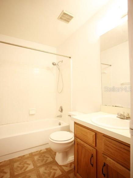 WOODSIDE VILLAS - Residential Lease