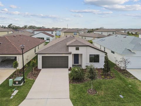 Photo of 11822 Moonsail Drive, Parrish, FL 34219 (MLS # A4647281)