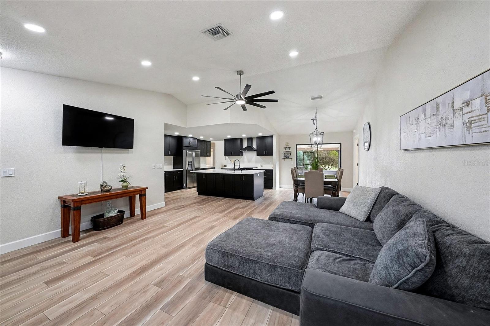 11325 GLENMONT DRIVE