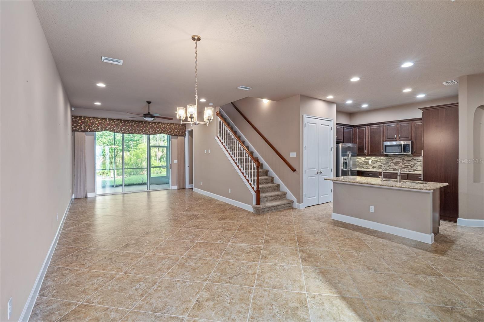 829 PINEWOOD DRIVE