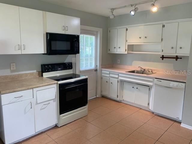 TYRONE - Residential Lease