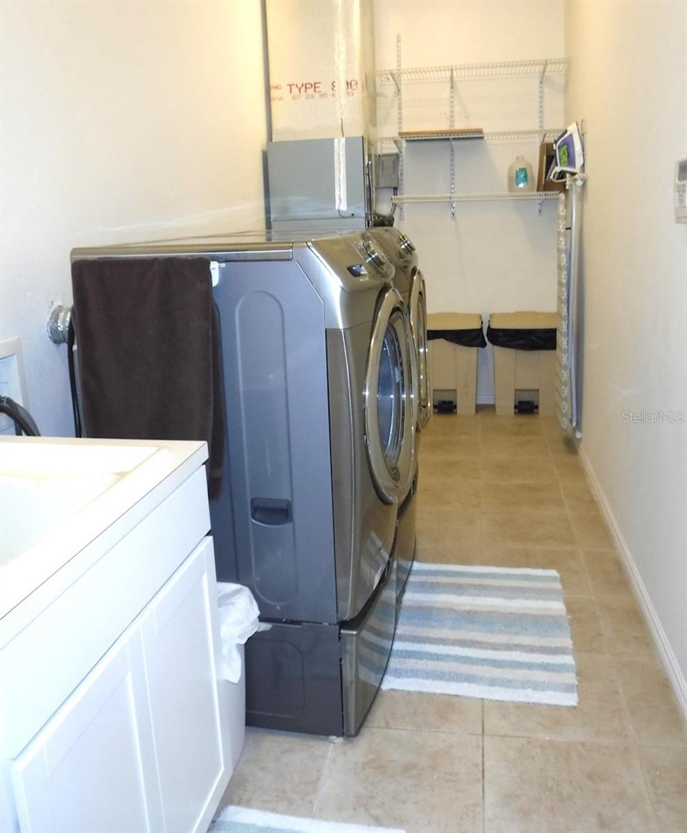 ALDEN PINES FIRST ADD - Residential