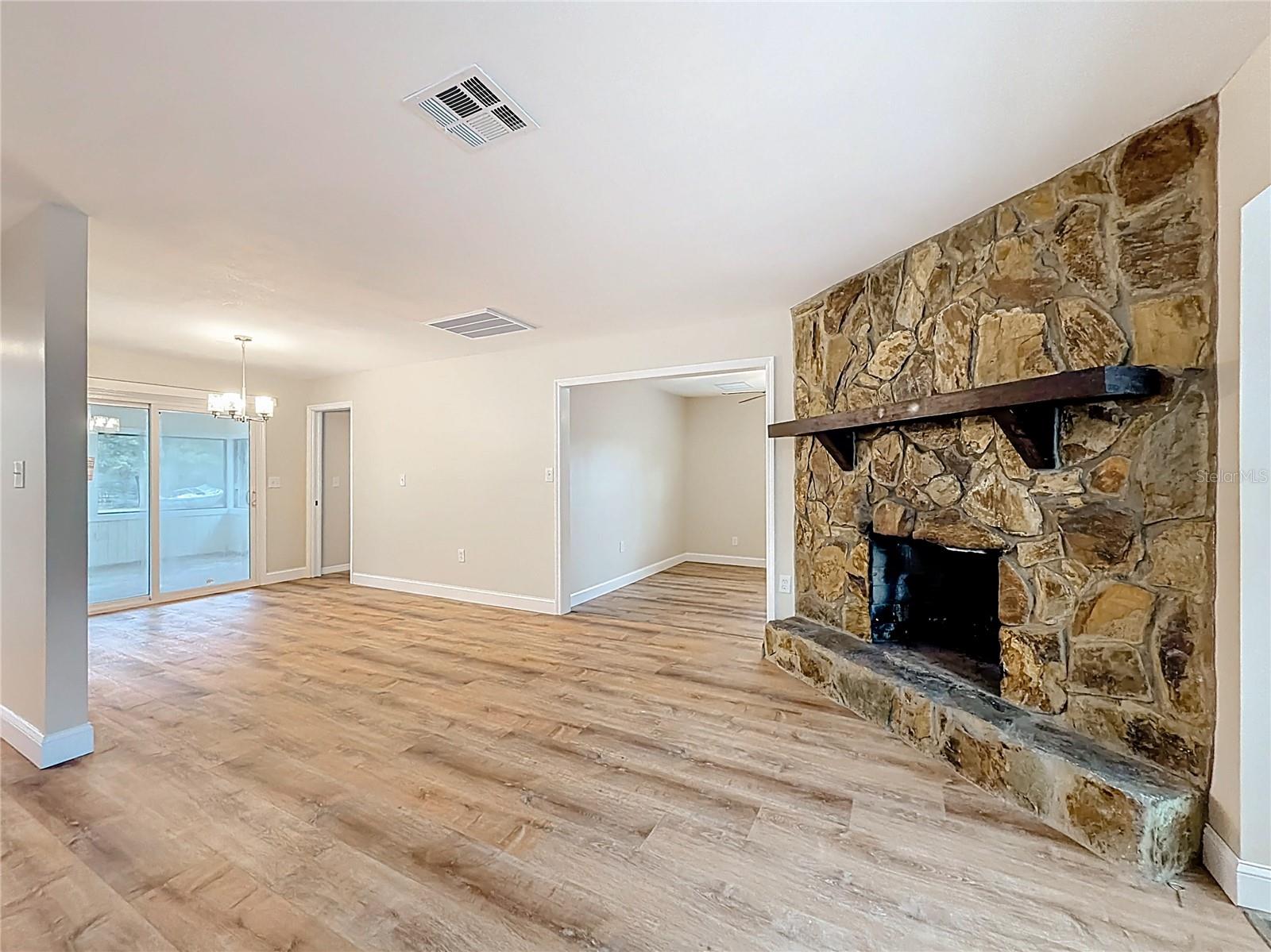 HALO HILLS UNREC SUB - Residential