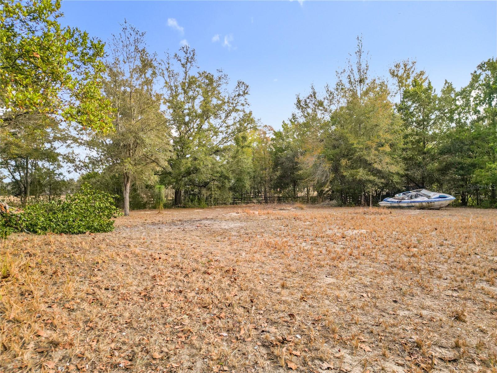 HALO HILLS UNREC SUB - Residential