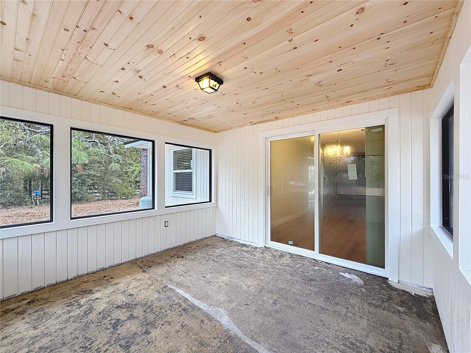 HALO HILLS UNREC SUB - Residential