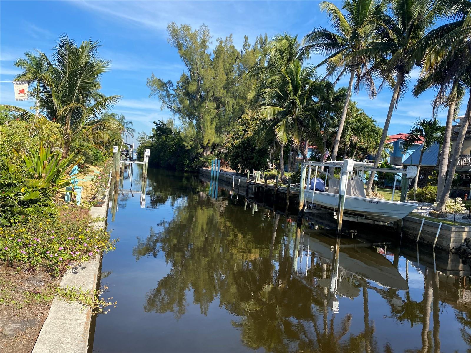 PARADISE ISLES 01SR - Land