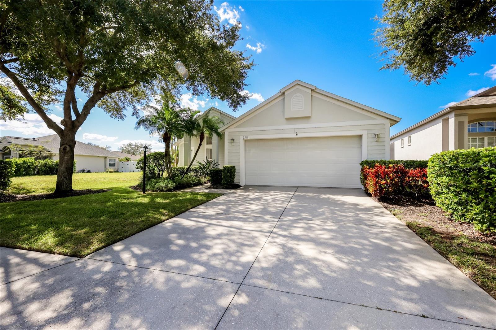 6212 MACAW GLEN