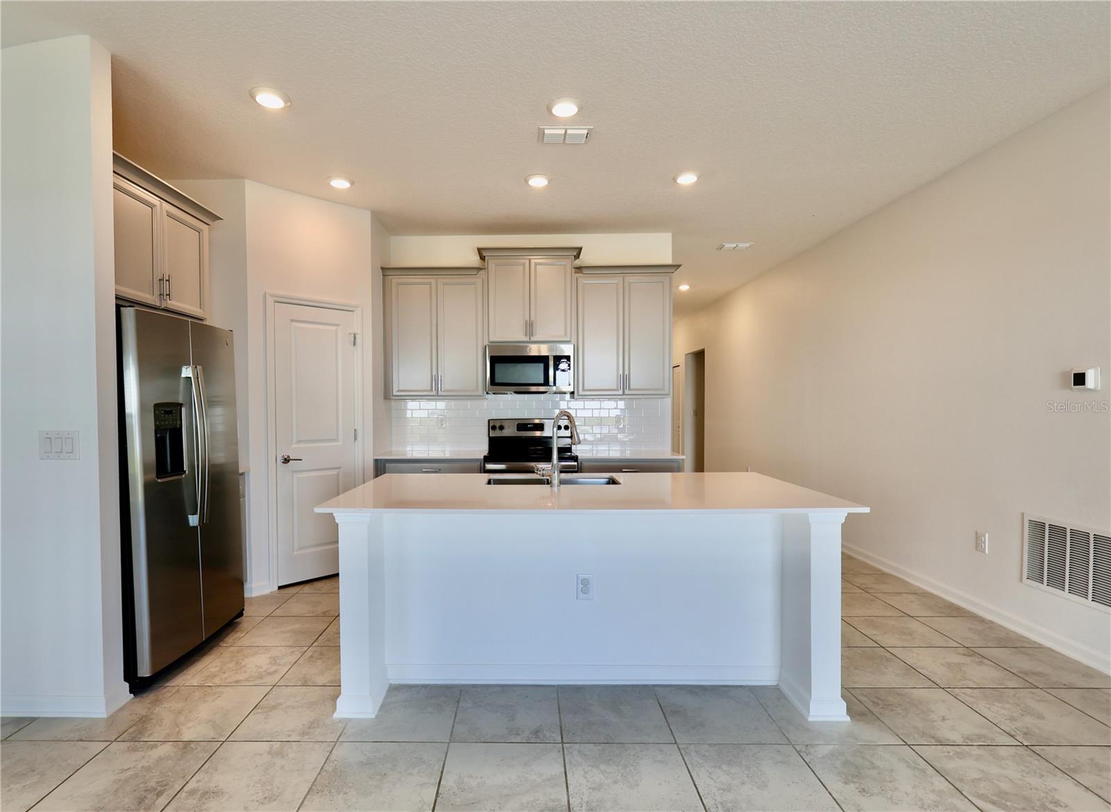 BELLEVUE AT ESTATES - Residential