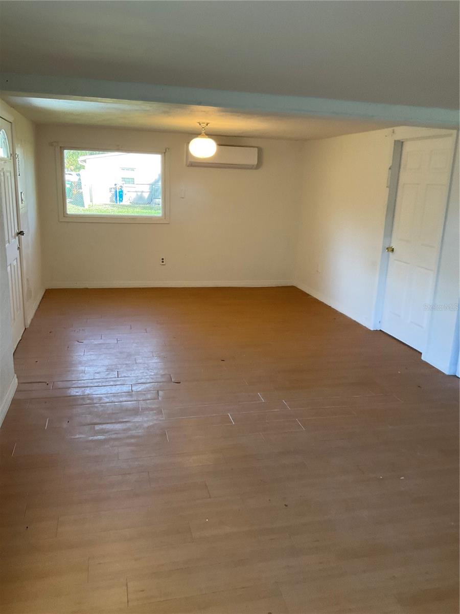 WILSON MAZE - Residential