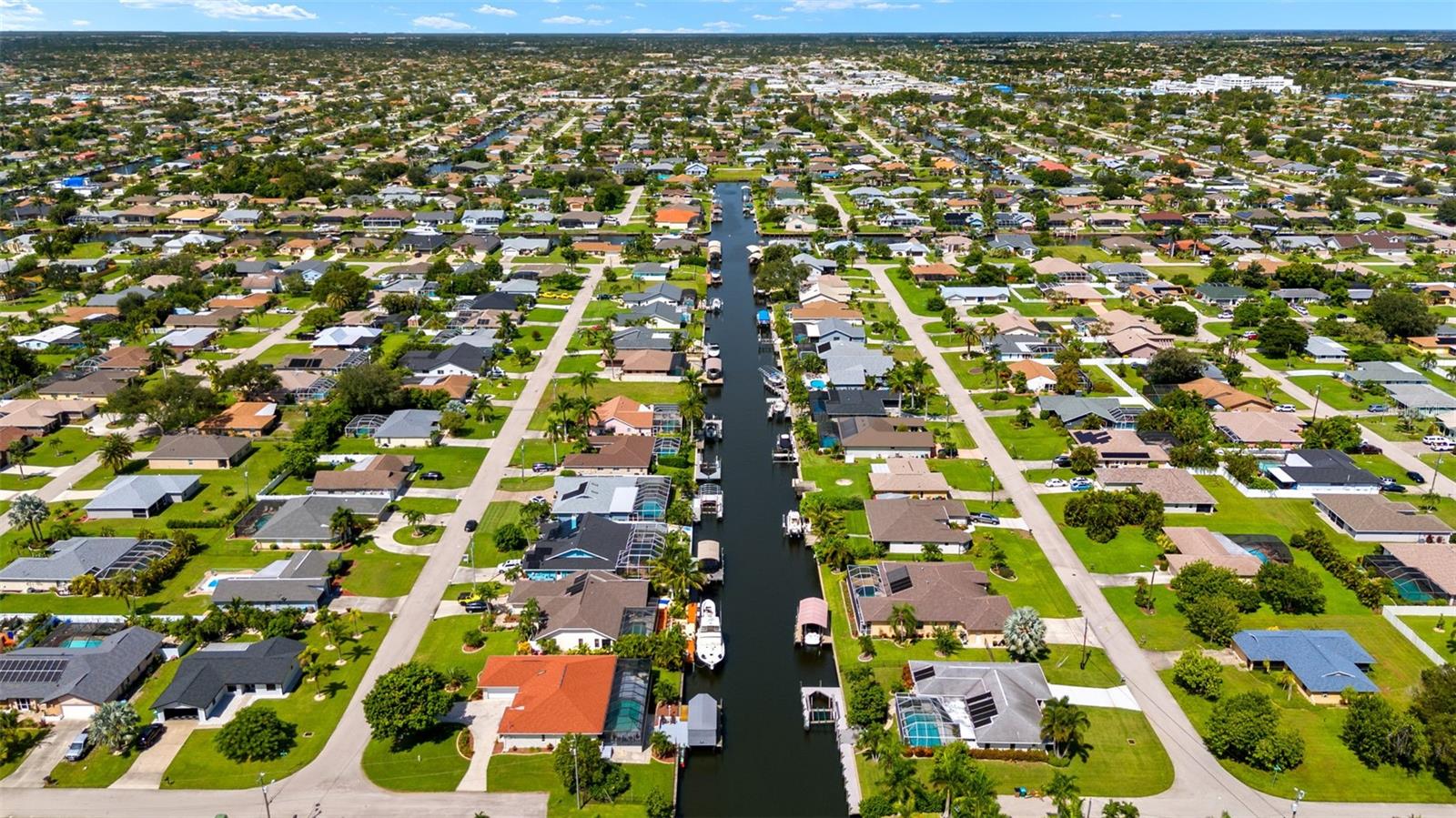 CAPE CORAL - Residential