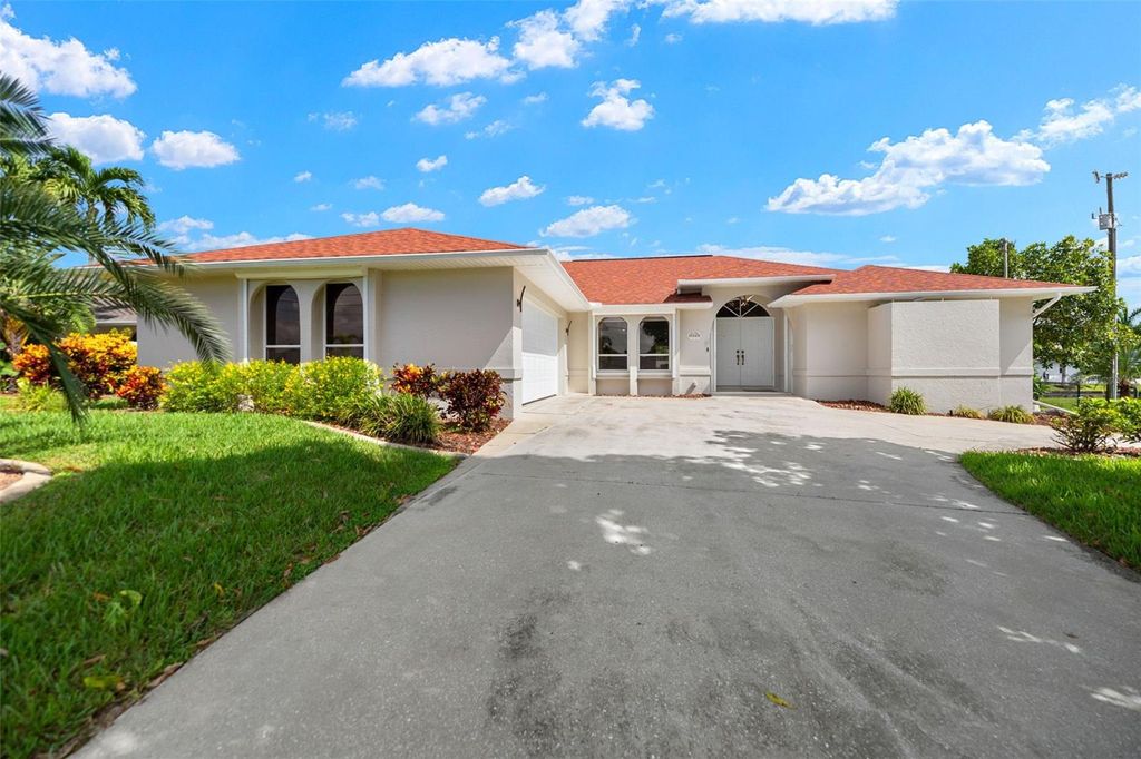 Photo of 2223 SE 10th Lane, Cape Coral, FL 33990 (MLS # C7516753)