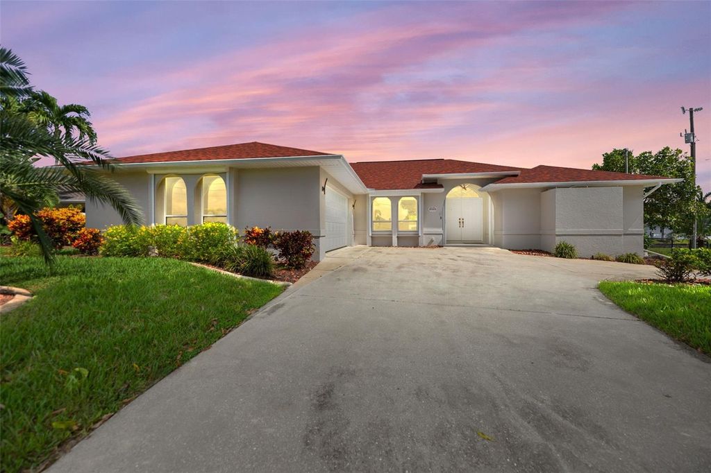 Photo of 2223 SE 10th Lane, Cape Coral, FL 33990 (MLS # C7516753)