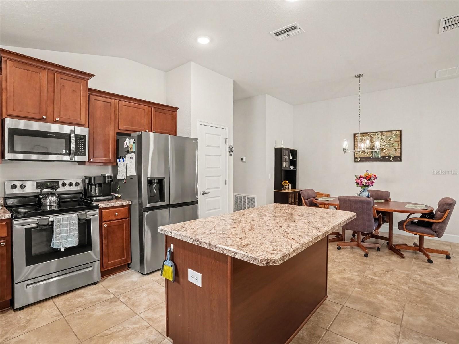 256 KRENSON BAY LOOP