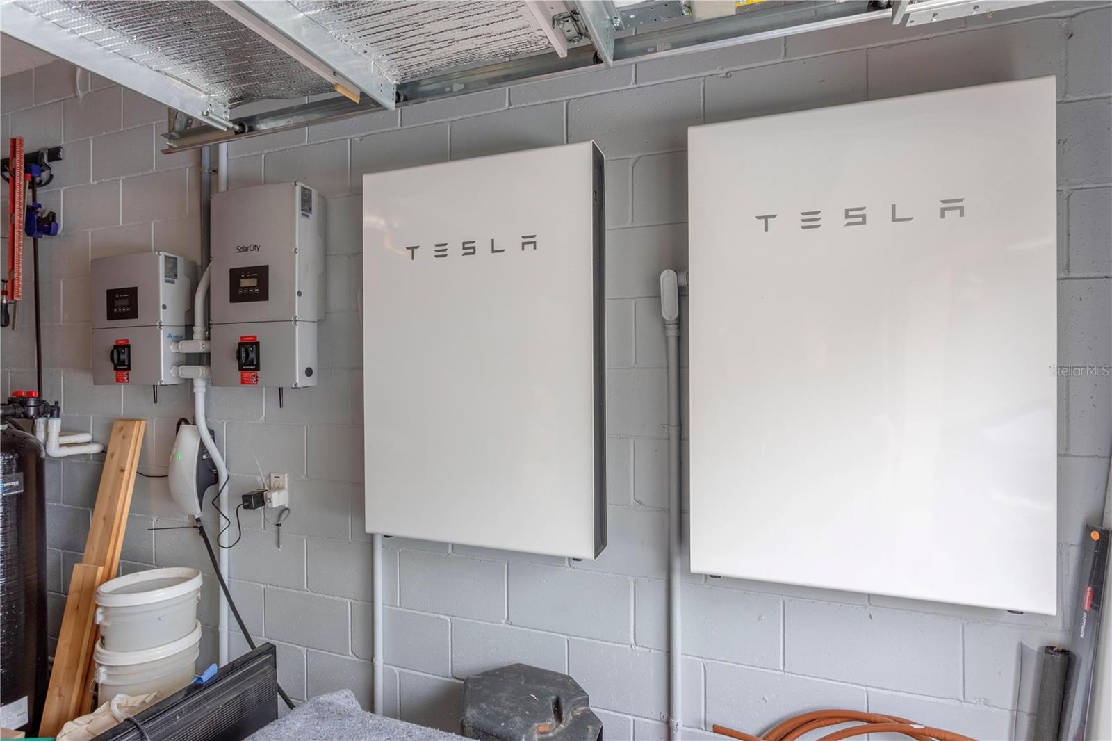 ORCHARD PK/STILLWATER XING - Residential