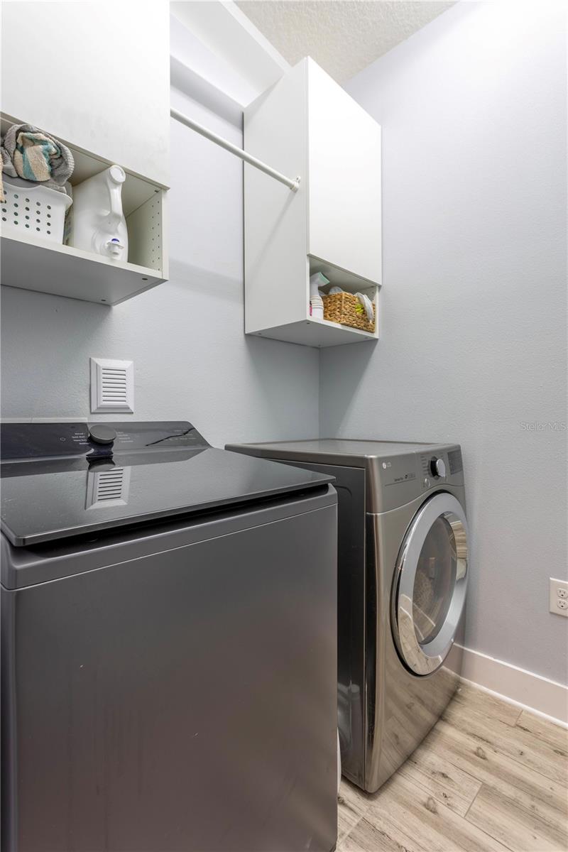 ORCHARD PK/STILLWATER XING - Residential