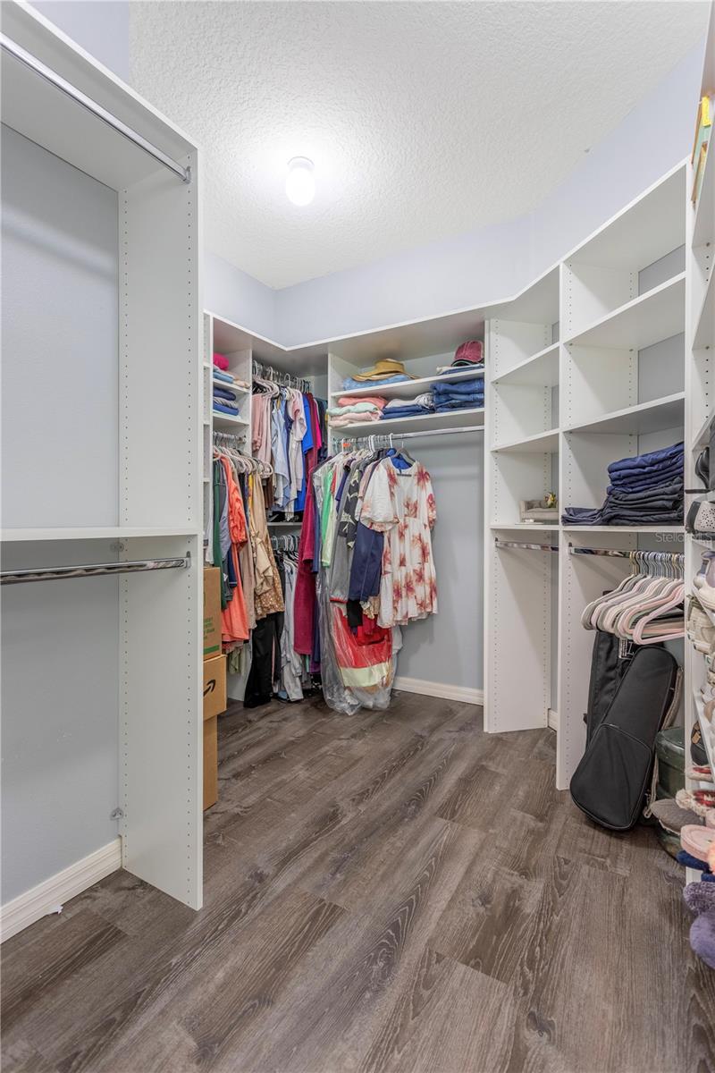 ORCHARD PK/STILLWATER XING - Residential