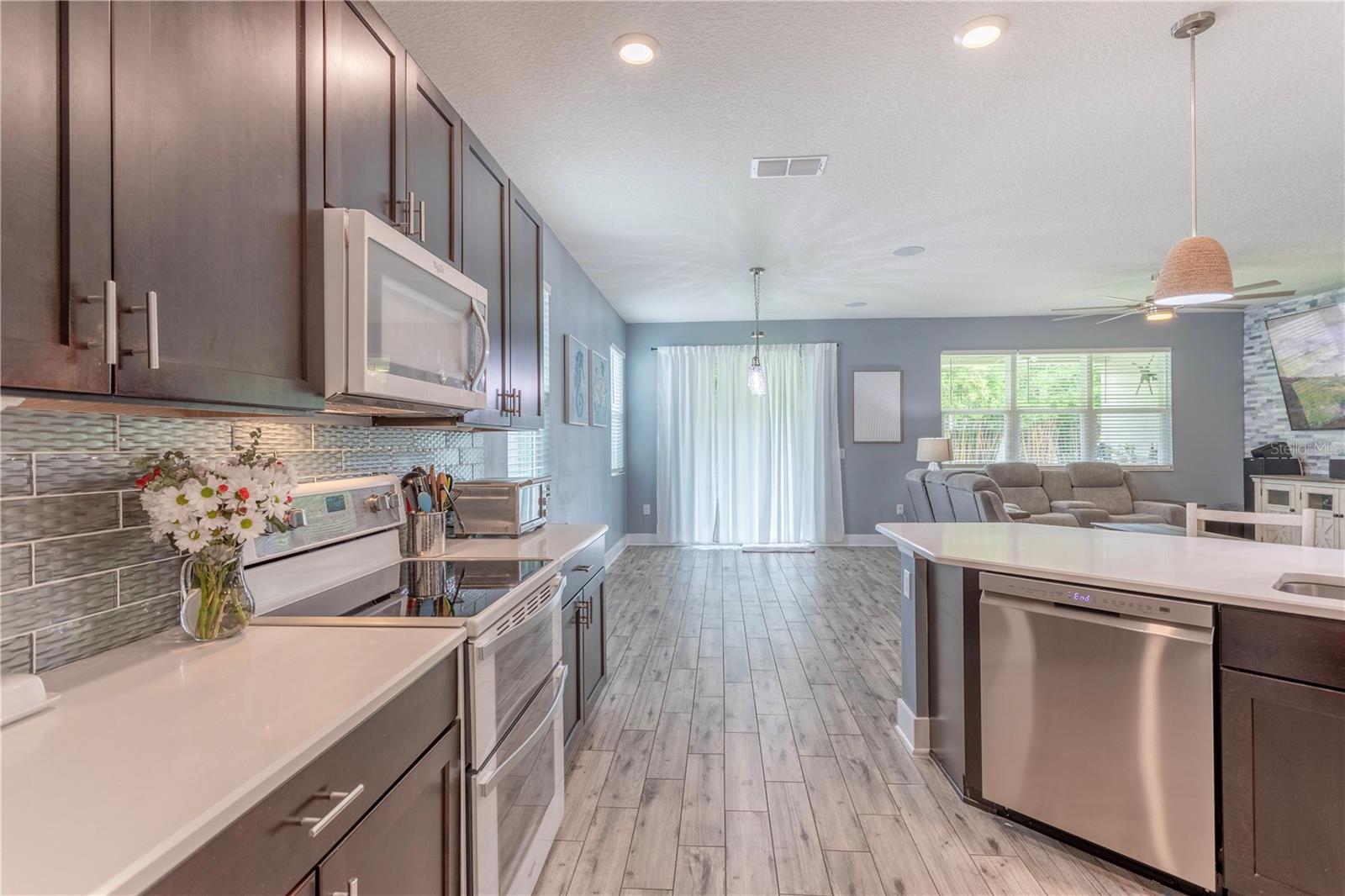 ORCHARD PK/STILLWATER XING - Residential