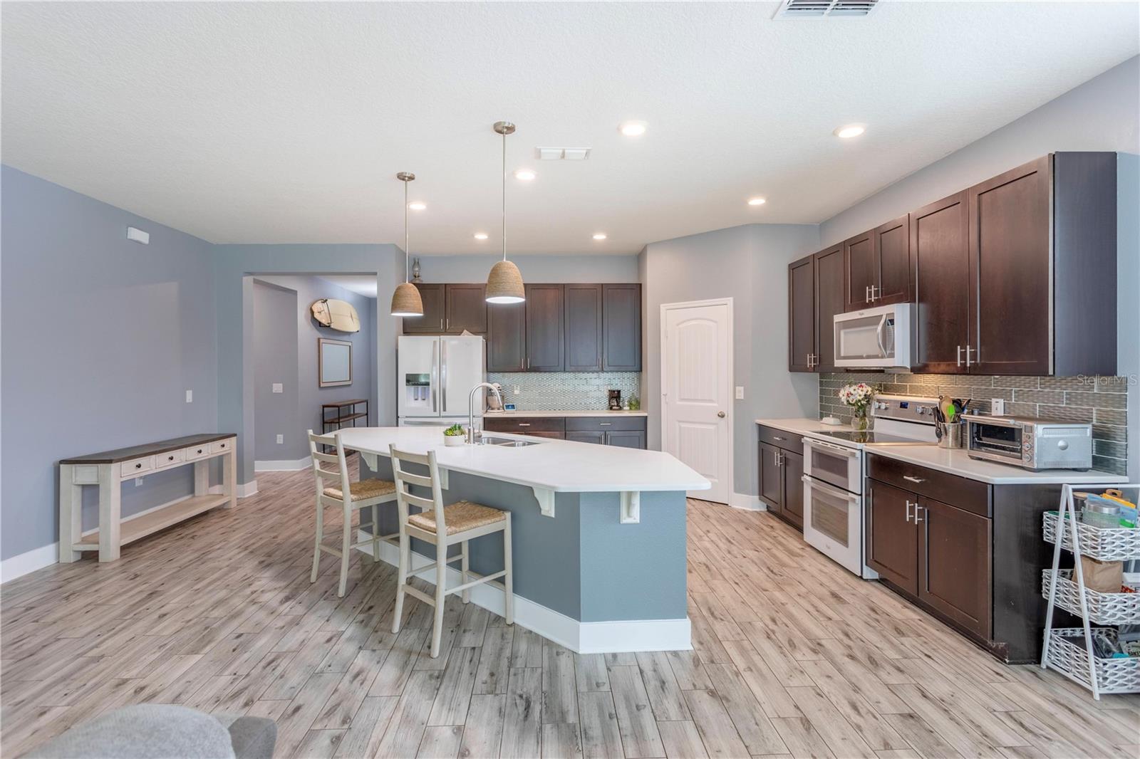 ORCHARD PK/STILLWATER XING - Residential