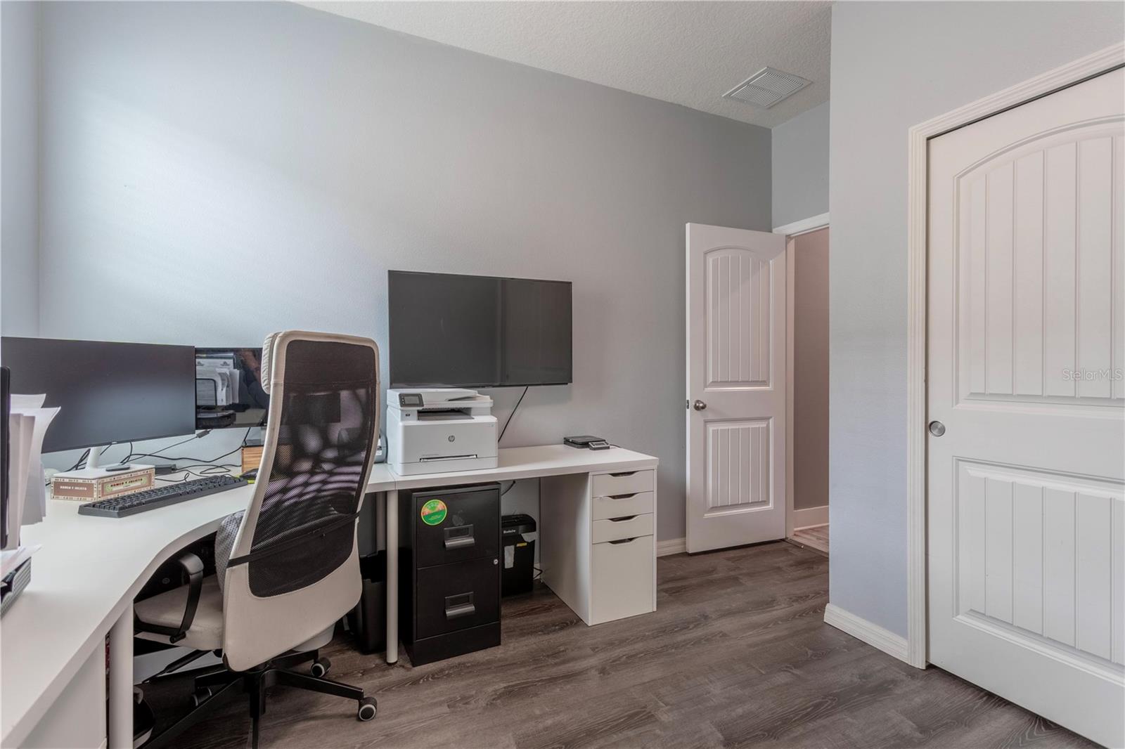 ORCHARD PK/STILLWATER XING - Residential