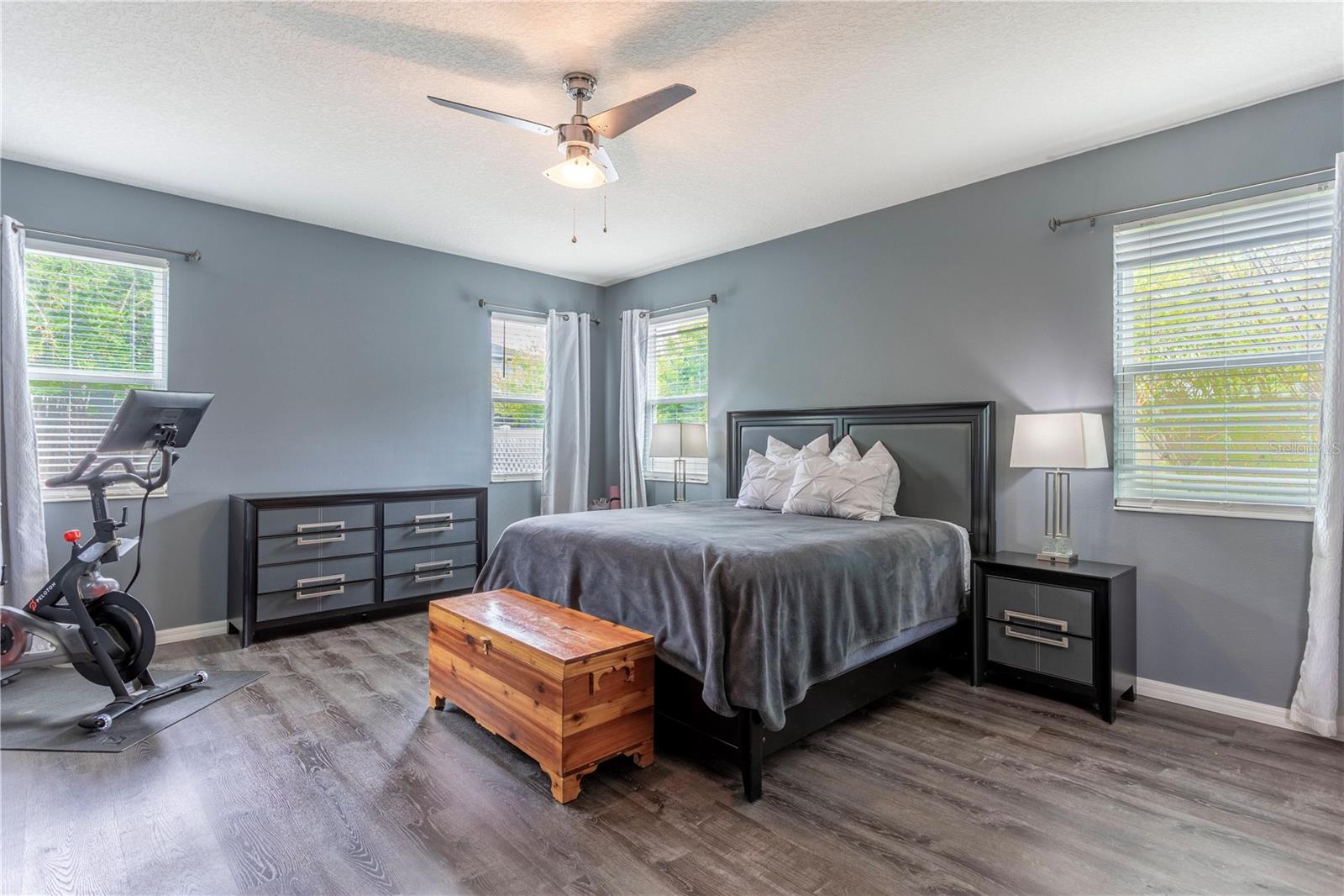 ORCHARD PK/STILLWATER XING - Residential